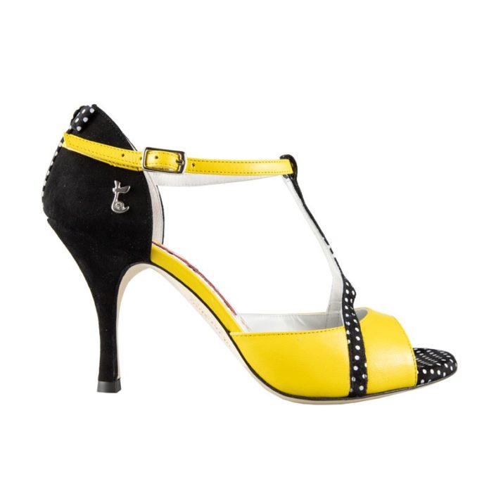 A26 Yellow Pois